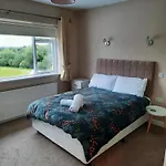 Bed & Breakfast Lilac Manor 3*